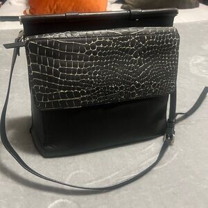 Rouge and Lounge tote bag